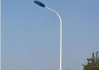 30-metrowe słupy oświetleniowe ze stali ocynkowanej do oświetlenia drogowego w obszarze mieszkalnym
